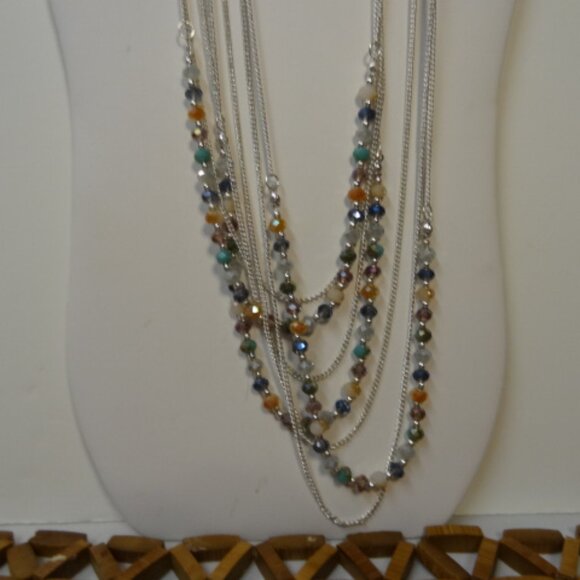 Hannah 18"-24" Multi-Colored Necklace w/Matching Earrings. NWT - Picture 2 of 4